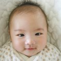 生後５ヵ月の赤ちゃんの成長って？寝返りや離乳食など発育の特徴を解説！