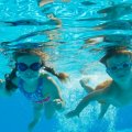 脳科学的に効果あり？！小学生に水泳を習わせるメリットとは？