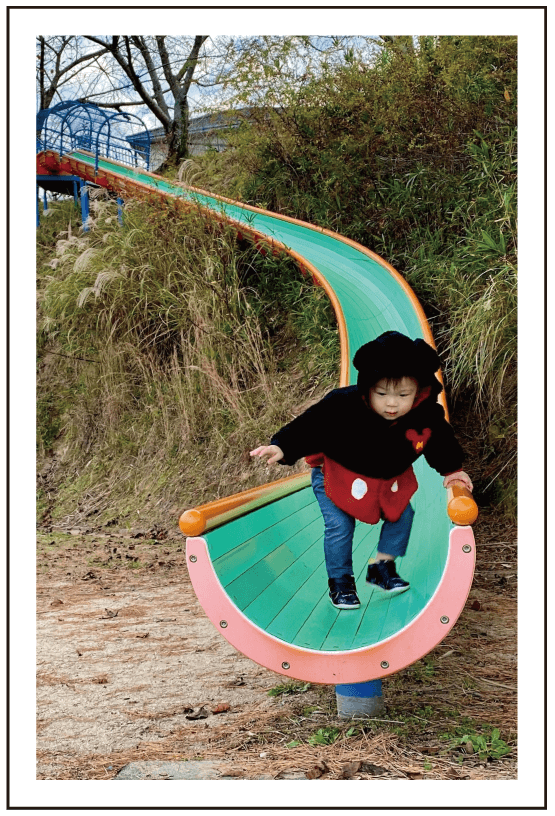 リトルトリップ　片江中央公園＿滑り台