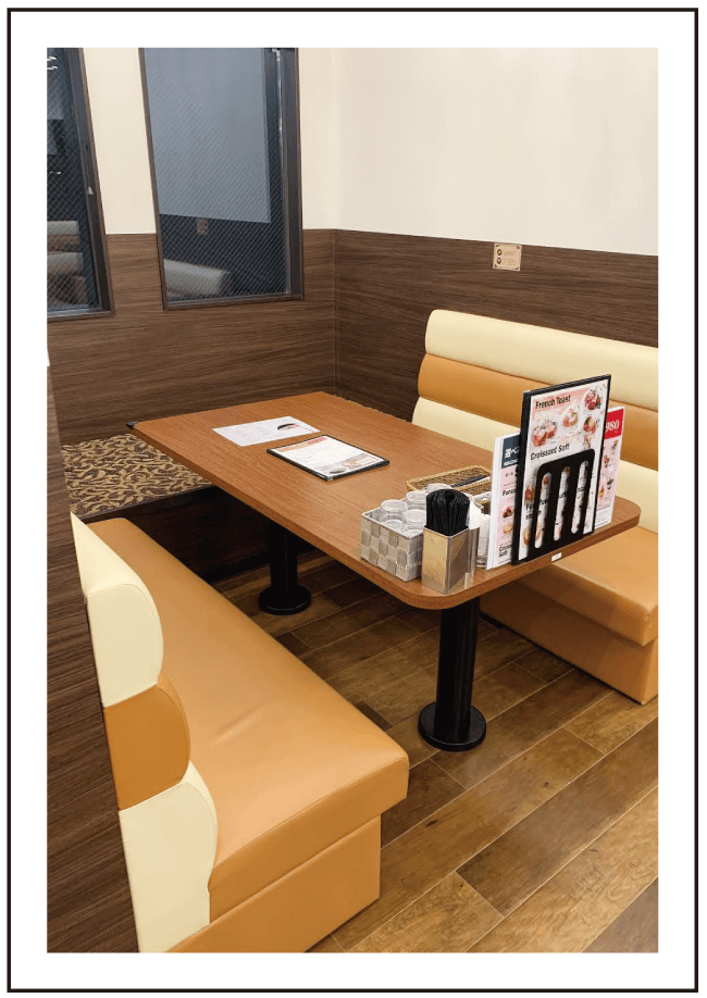 カフェ&レストランうふふーソファ